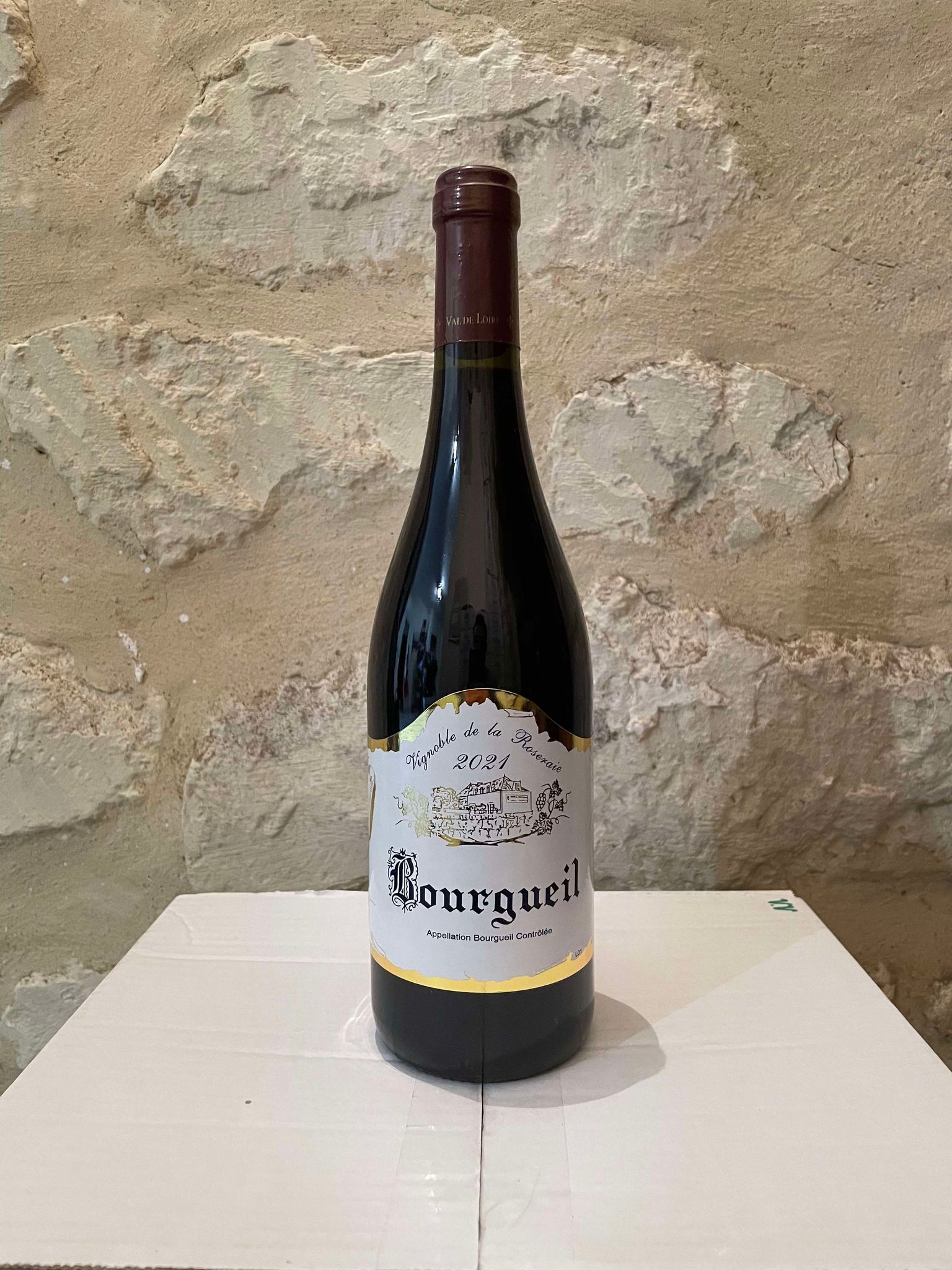 AOC Bourgueil 2021 – Carton de 6 Bouteilles - Vins Rouges Harmonieux pour Chaque Occasion AOC Bourgueil 2021 – Carton de 6 Bouteilles - Vins Rouges Harmonieux pour Chaque Occasion