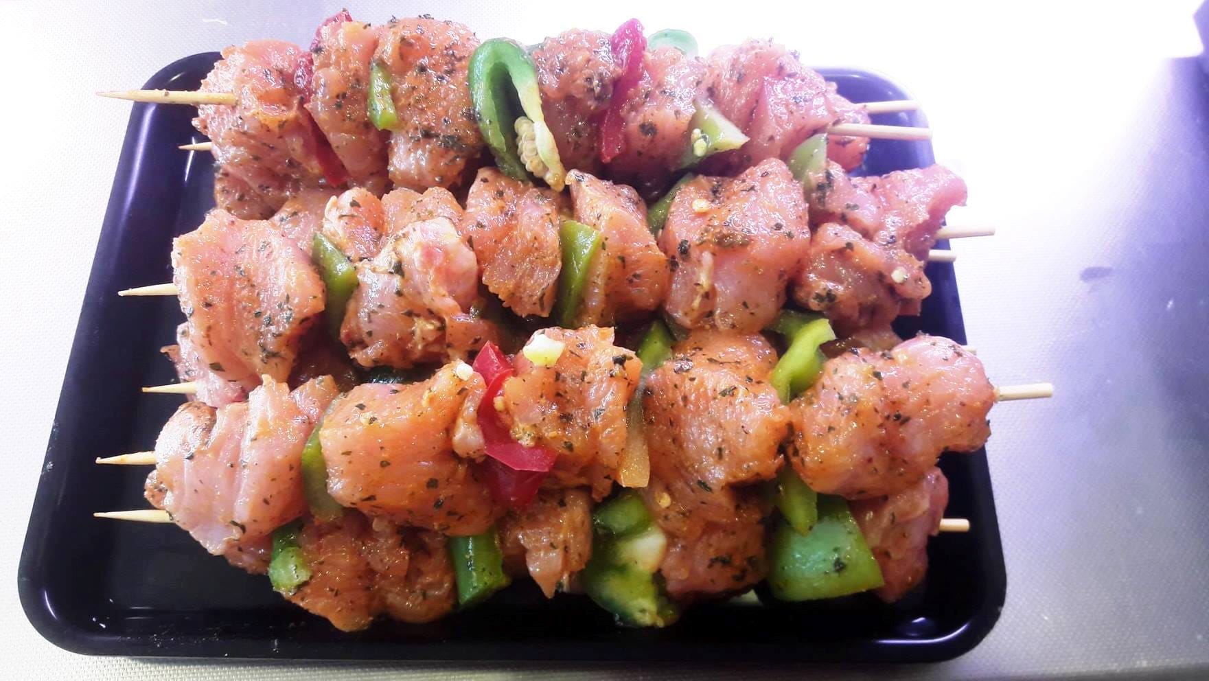 Brochettes de volaille nature 200gr - Vins Rouges Harmonieux pour Chaque Occasion Brochettes de volaille nature 200gr - Vins Rouges Harmonieux pour Chaque Occasion