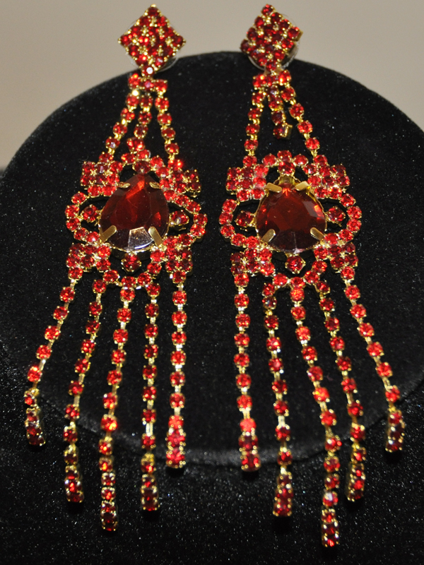 Boucle d’oreille Strass Rouge et noir - Vins Rouges Harmonieux pour Chaque Occasion Boucle d’oreille Strass Rouge et noir - Vins Rouges Harmonieux pour Chaque Occasion