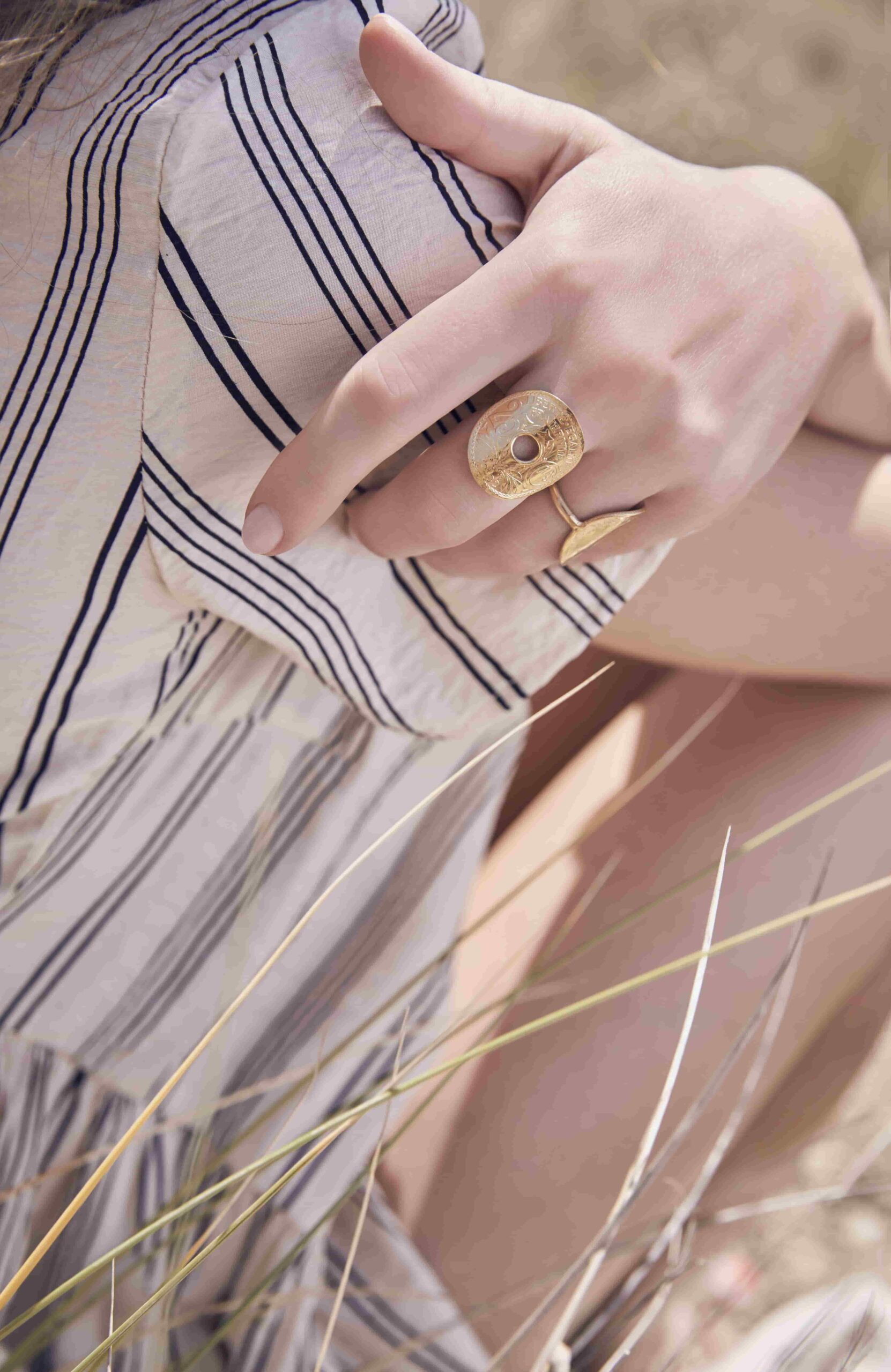 Bague Fraternité 25 sous - Vins Rouges Harmonieux pour Chaque Occasion Bague Fraternité 25 sous - Vins Rouges Harmonieux pour Chaque Occasion