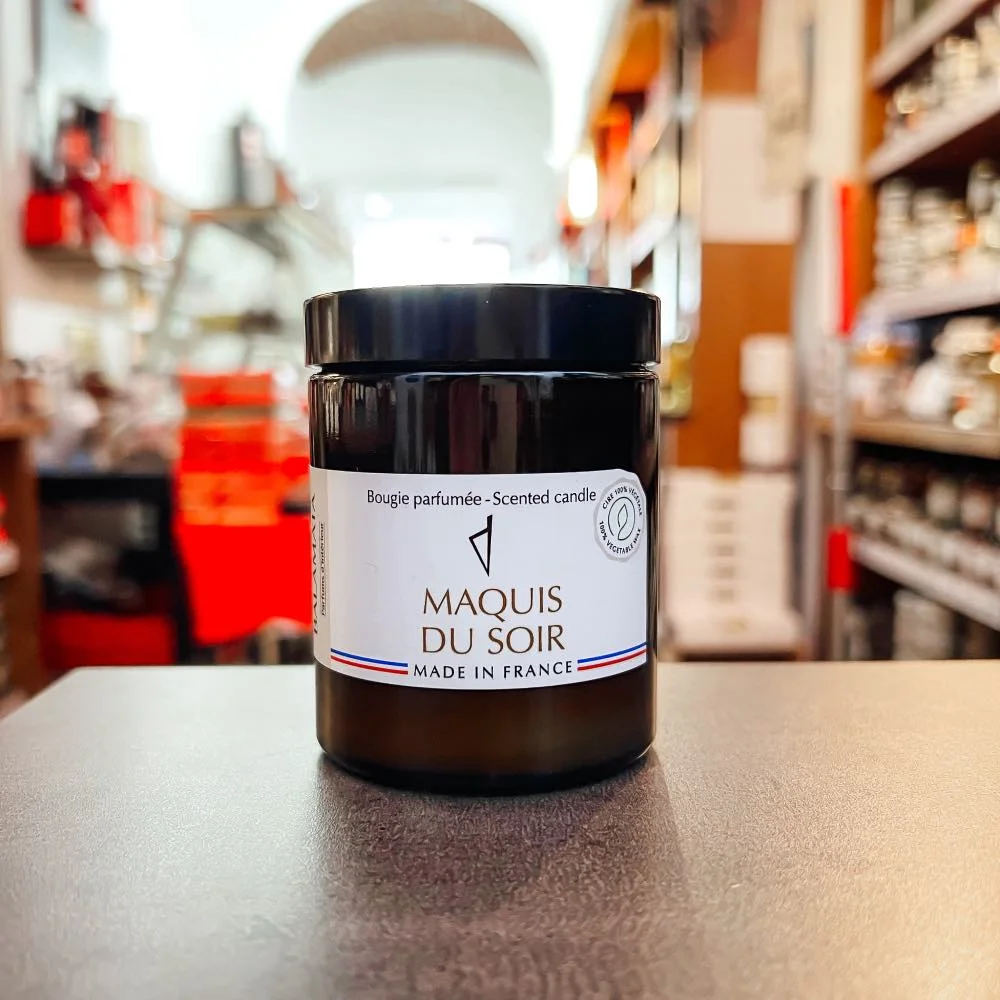 Bougie parfumée Maquis du Soir - Vins Rouges Harmonieux pour Chaque Occasion Bougie parfumée Maquis du Soir - Vins Rouges Harmonieux pour Chaque Occasion