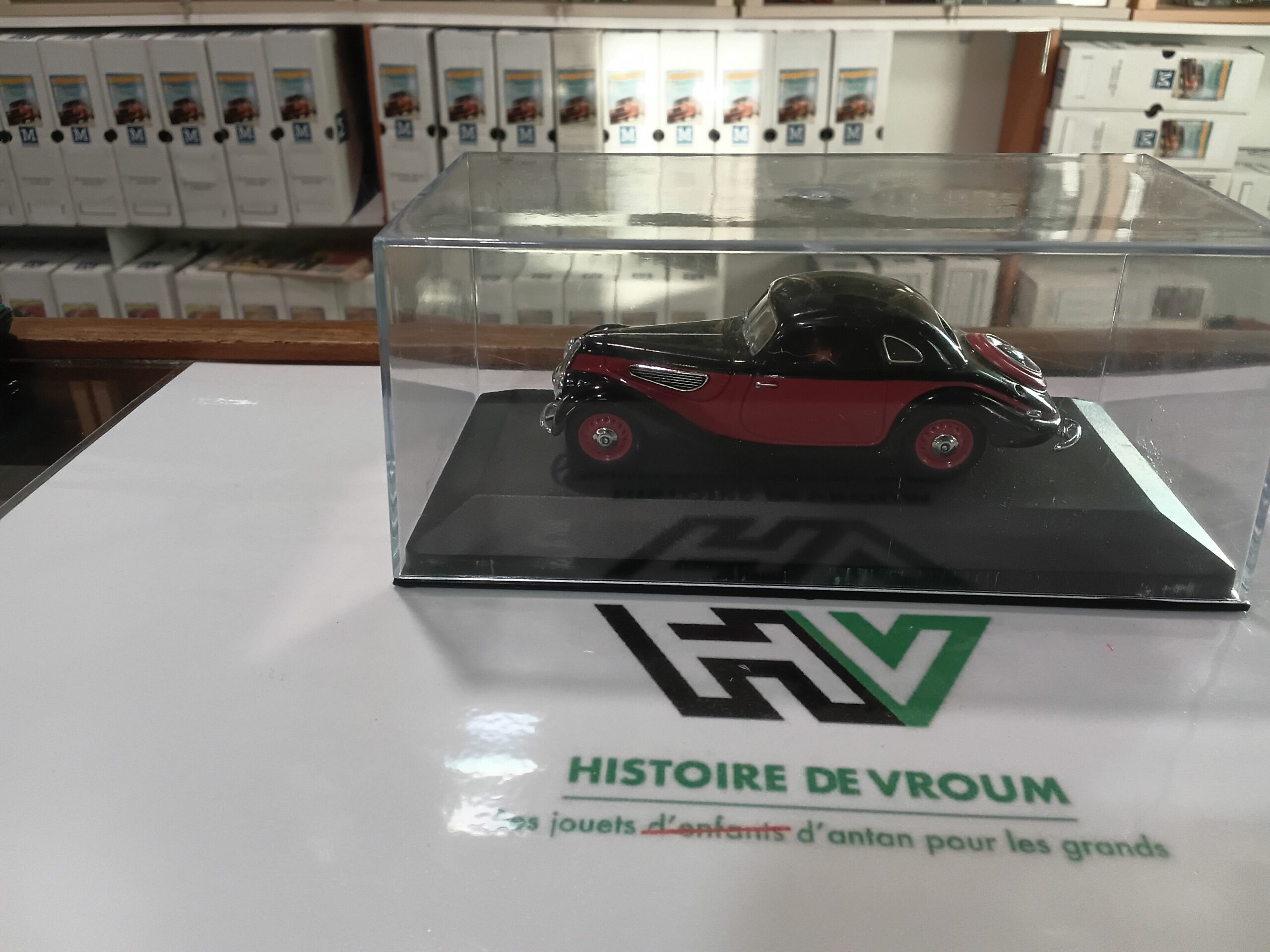 BMW 327 1/43 Noire/Rose Details Cars - Vins Rouges Harmonieux pour Chaque Occasion BMW 327 1/43 Noire/Rose Details Cars - Vins Rouges Harmonieux pour Chaque Occasion