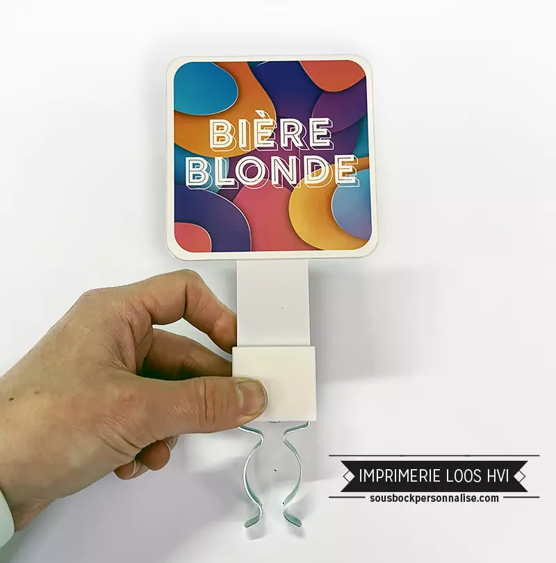 Cavalier de pompe à bière carré personnalisable - Vins Rouges Harmonieux pour Chaque Occasion Cavalier de pompe à bière carré personnalisable - Vins Rouges Harmonieux pour Chaque Occasion