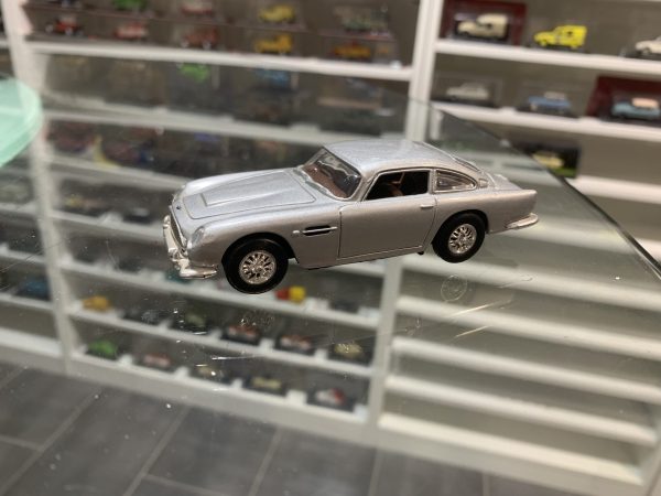 Aston martin 1950 1/43 Delprado - Vins Rouges Harmonieux pour Chaque Occasion
