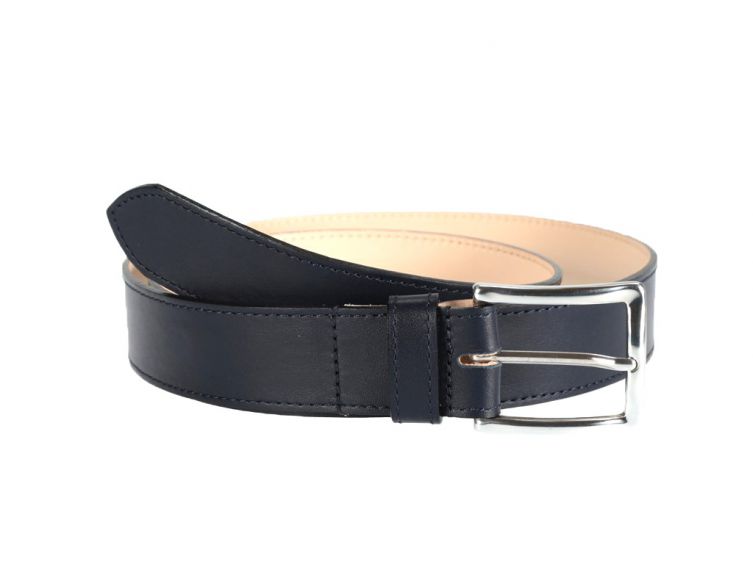 Ceinture cuir doublé bleu nuit, boucle rectangle acier poli 5032 Choisir - Vins Rouges Harmonieux pour Chaque Occasion Ceinture cuir doublé bleu nuit, boucle rectangle acier poli 5032 Choisir - Vins Rouges Harmonieux pour Chaque Occasion