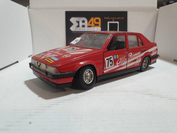 Alfa Roméo 75 - Vins Rouges Harmonieux pour Chaque Occasion