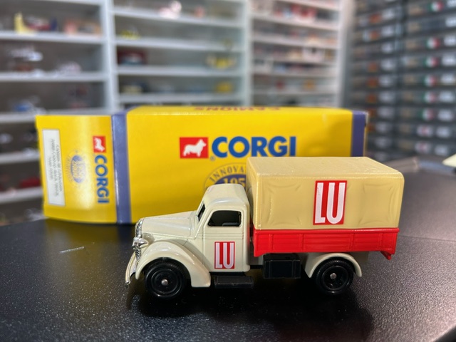 Camion Ford Canvas – Back Truck vers 1939 1/55 - Vins Rouges Harmonieux pour Chaque Occasion Camion Ford Canvas – Back Truck vers 1939 1/55 - Vins Rouges Harmonieux pour Chaque Occasion