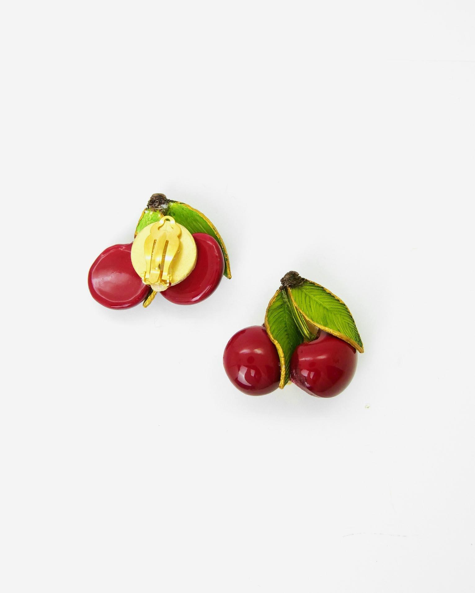 Boucles d’oreilles rouges cerises Napoléon - Vins Rouges Harmonieux pour Chaque Occasion Boucles d’oreilles rouges cerises Napoléon - Vins Rouges Harmonieux pour Chaque Occasion