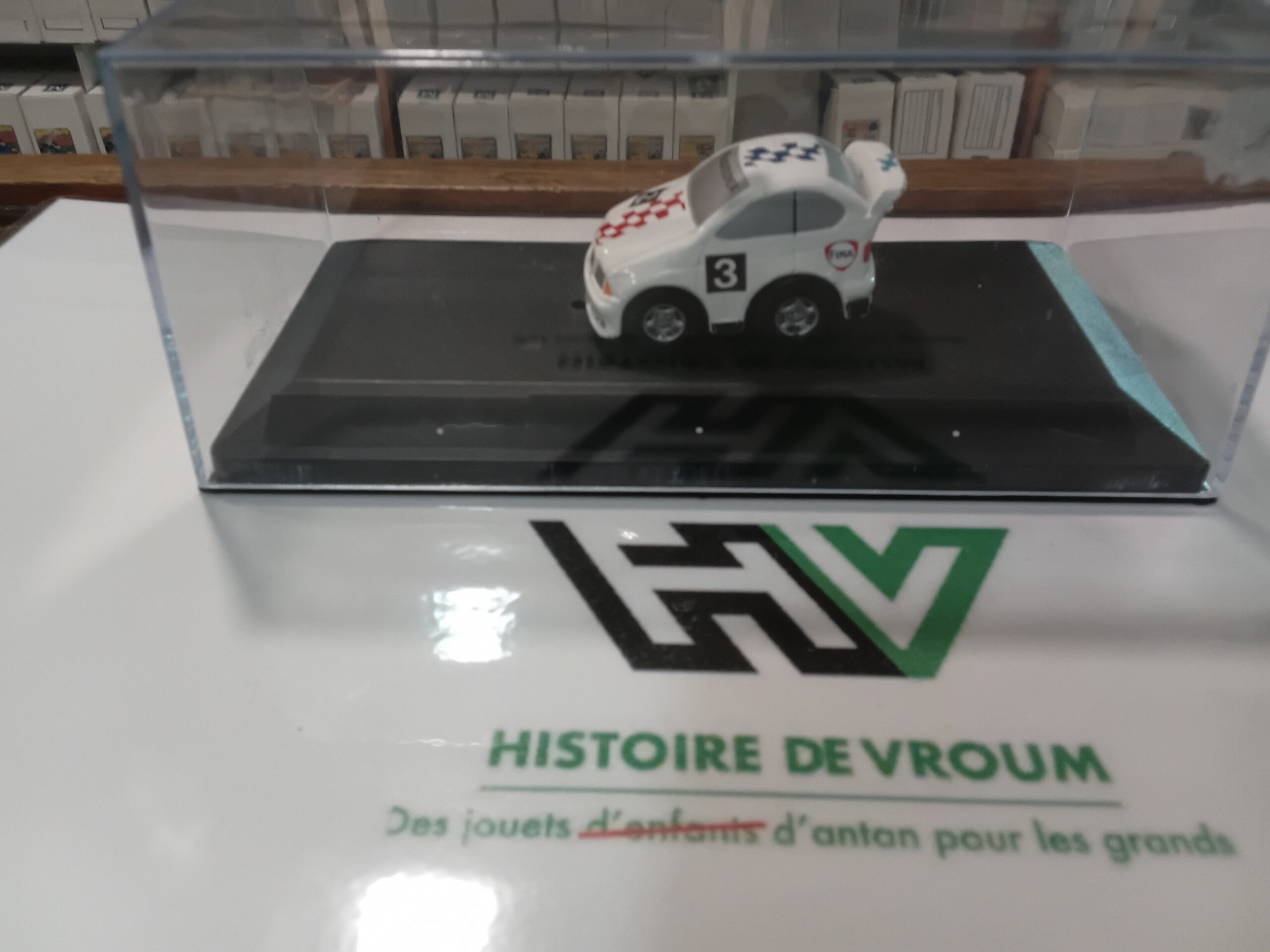 BMW Pullback Blanche “Warsteiner” 1/72 - Vins Rouges Harmonieux pour Chaque Occasion BMW Pullback Blanche “Warsteiner” 1/72 - Vins Rouges Harmonieux pour Chaque Occasion