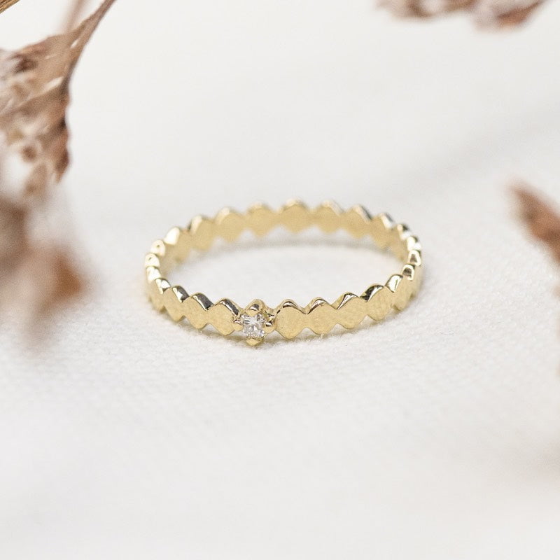 Bague Kalei Solitaire - Vins Rouges Harmonieux pour Chaque Occasion Bague Kalei Solitaire - Vins Rouges Harmonieux pour Chaque Occasion