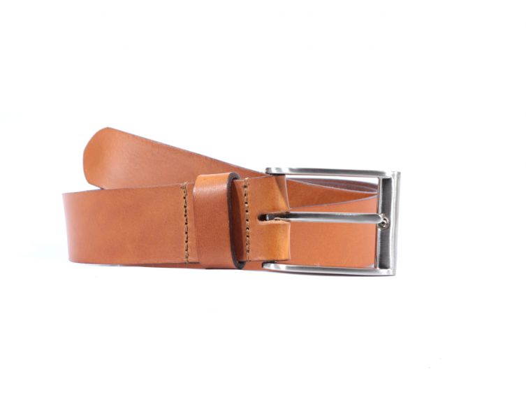 Ceinture cuir marron Gold, boucle barres fines et arrondies 4044 Choisir - Vins Rouges Harmonieux pour Chaque Occasion Ceinture cuir marron Gold, boucle barres fines et arrondies 4044 Choisir - Vins Rouges Harmonieux pour Chaque Occasion