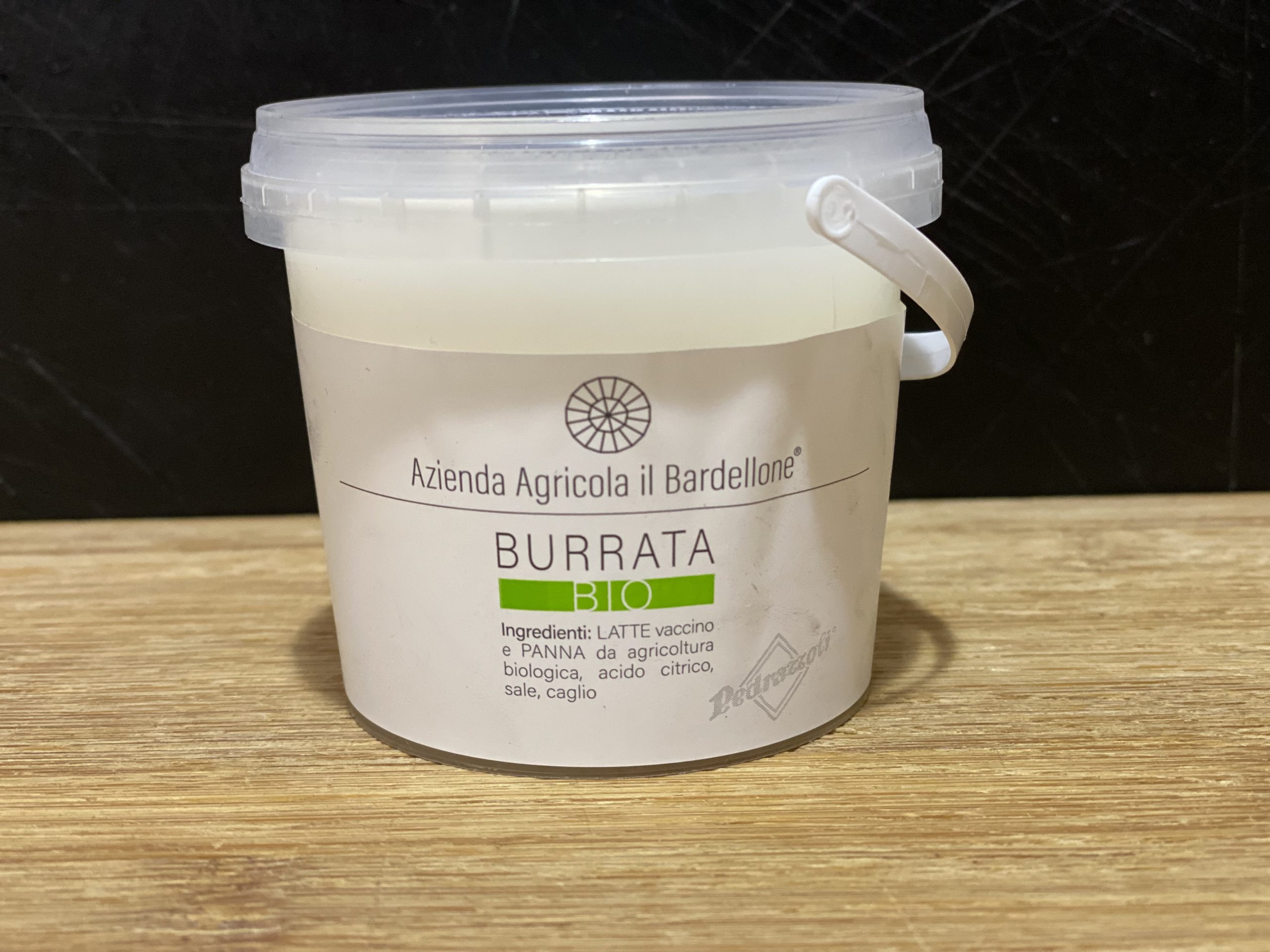 BURRATINA 125G - Vins Rouges Harmonieux pour Chaque Occasion BURRATINA 125G - Vins Rouges Harmonieux pour Chaque Occasion