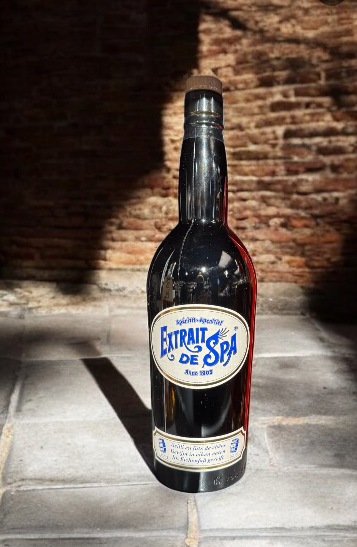 Apéritif Extrait De Spa 75 cL - Vins Rouges Harmonieux pour Chaque Occasion Apéritif Extrait De Spa 75 cL - Vins Rouges Harmonieux pour Chaque Occasion